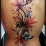tatuaggi fiori e farfalle